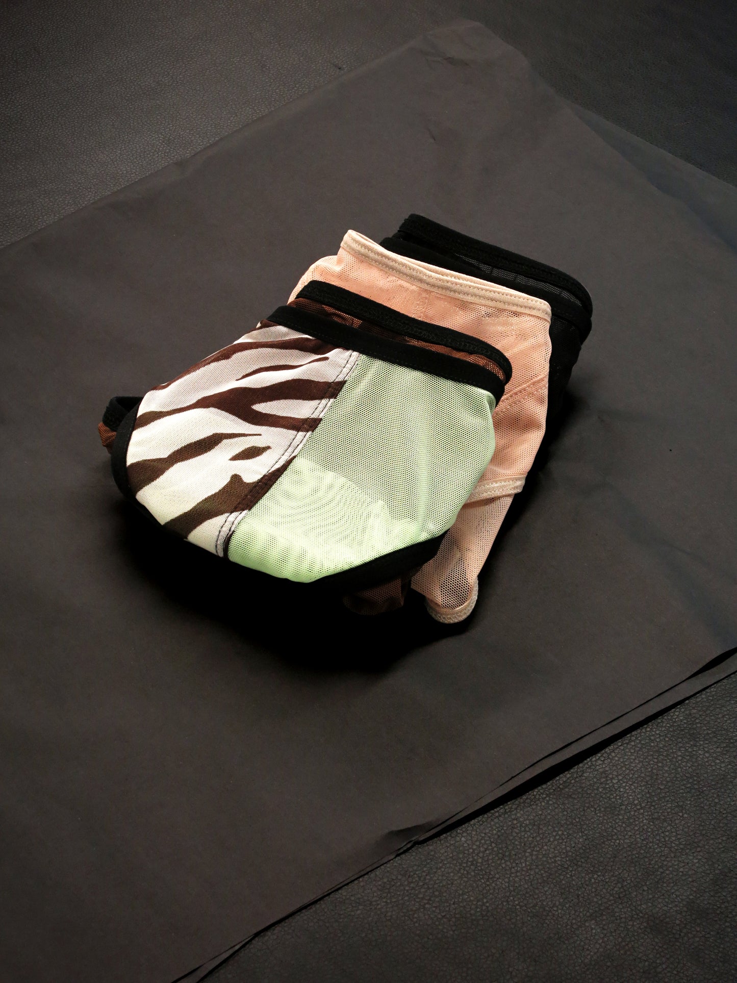 SURPRISE PACK - 3 PAIRS OF PANTIES