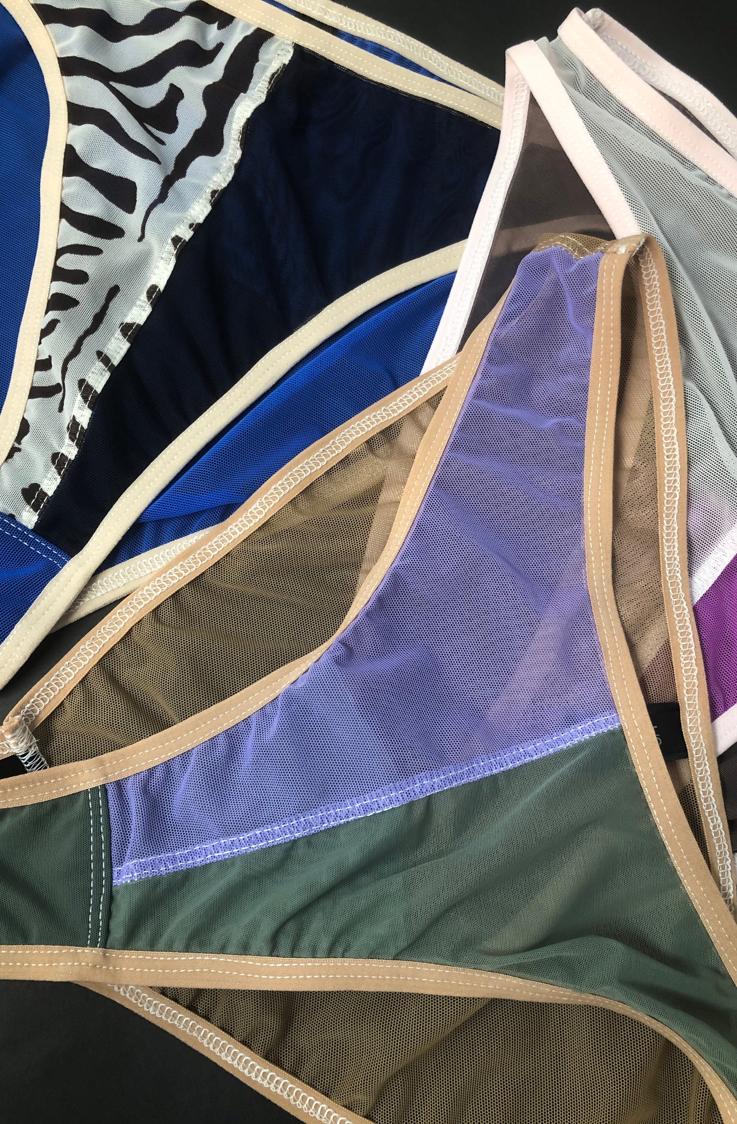 SURPRISE PACK - 3 PAIRS OF PANTIES